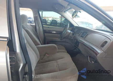 2004 Mercury Grand Marquis Gs из США, поврежденный, VIN 2MEFM74W44X661154